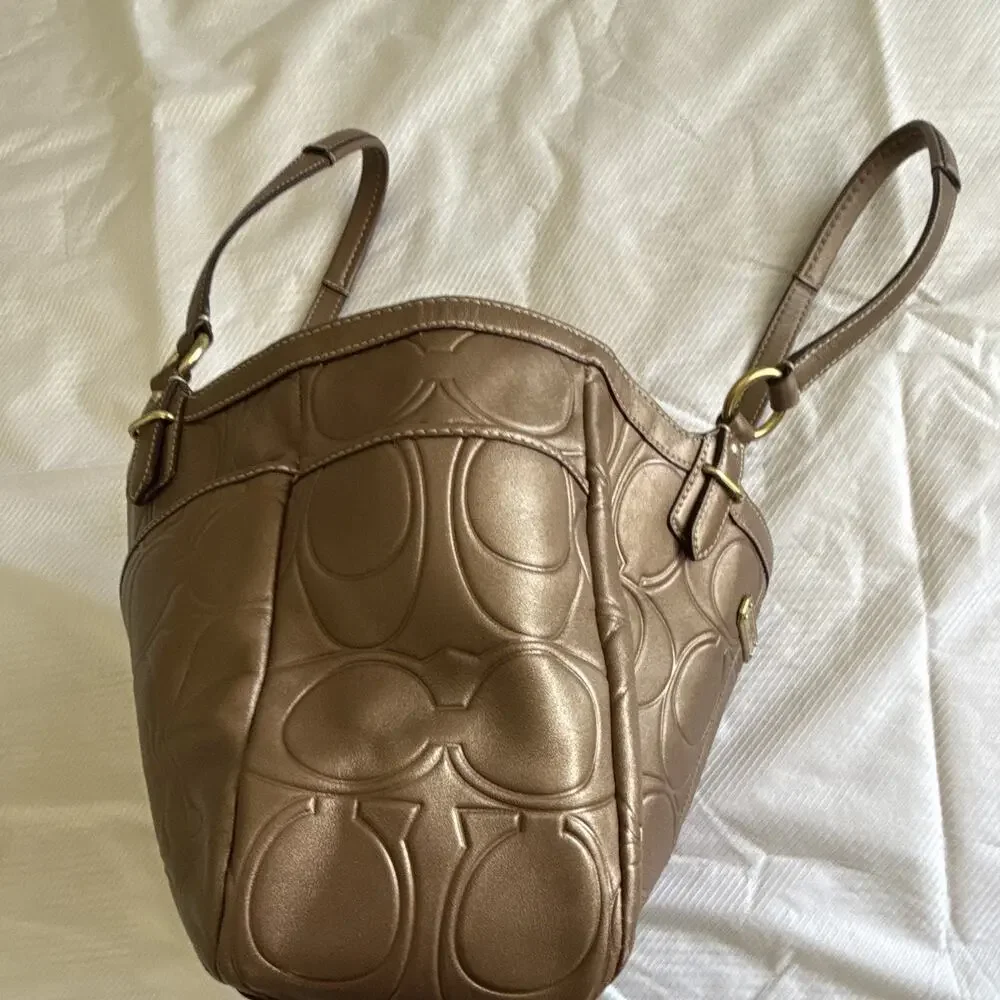 Coach Brown Embossed Logo Tote Bag Zip Closure Gold Hardware Double Handles